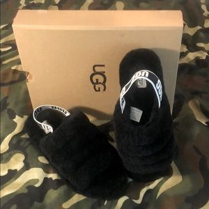 Ladies Ugg slippers